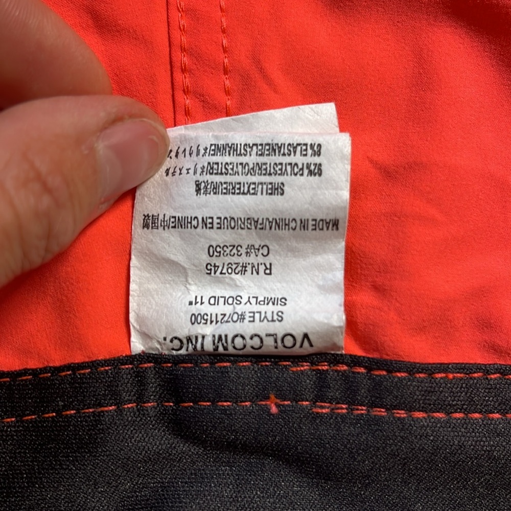 Volcom swim trunks - Picture 8 of 9